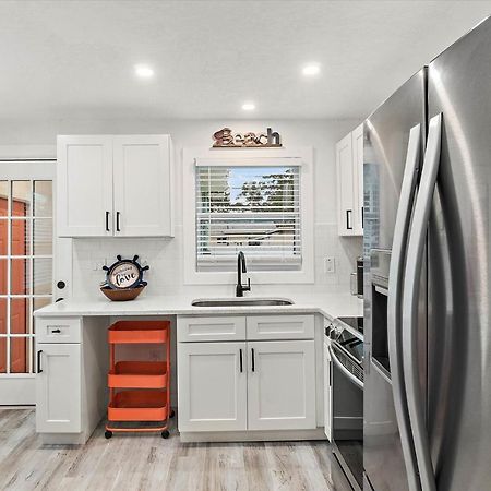 Quaint Gulfport Beach Bungalow St. Petersburg Luaran gambar