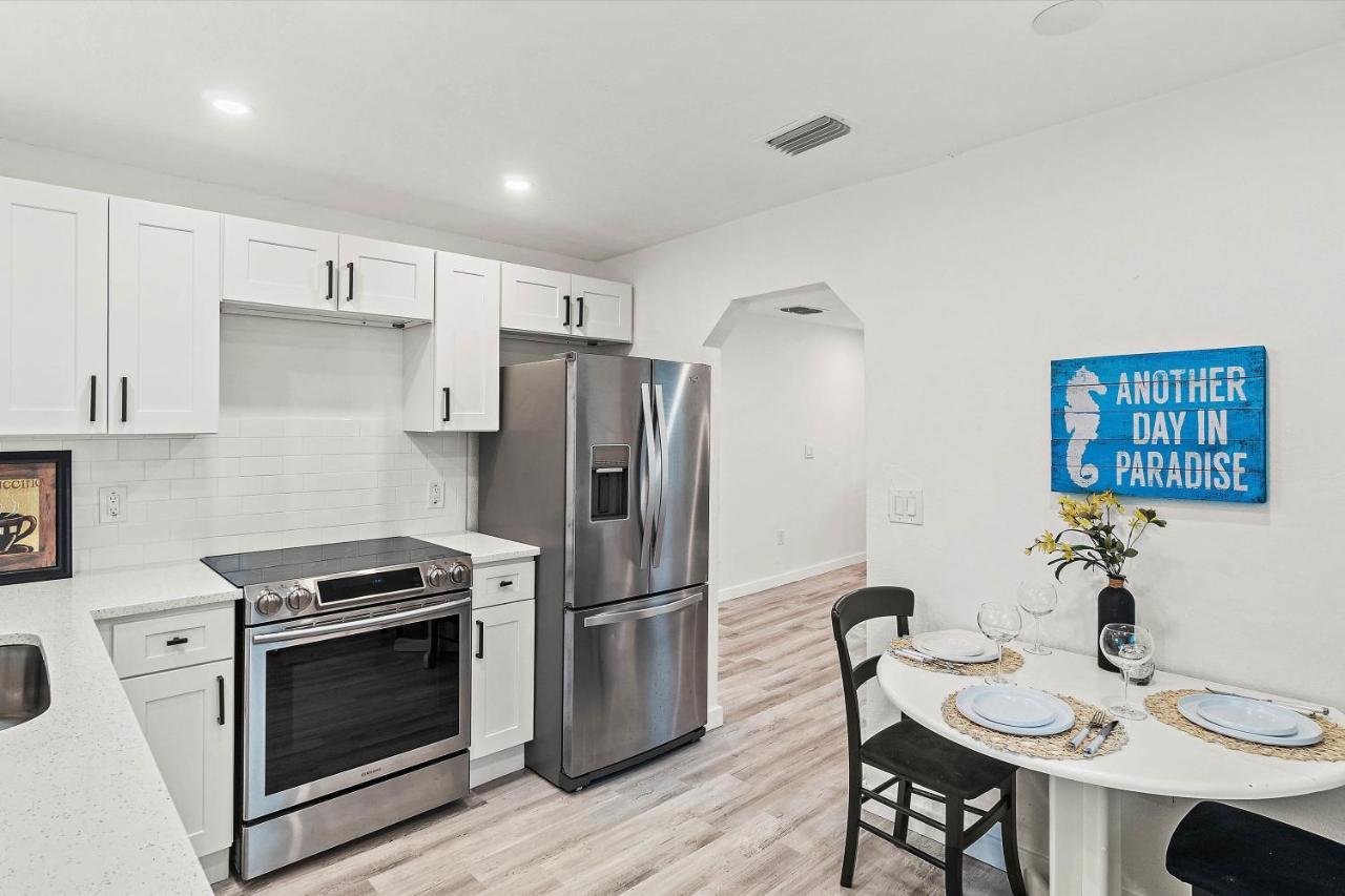Quaint Gulfport Beach Bungalow St. Petersburg Luaran gambar