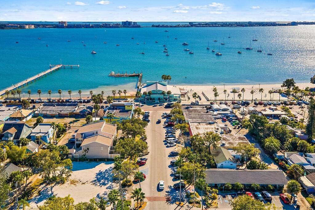 Quaint Gulfport Beach Bungalow St. Petersburg Luaran gambar