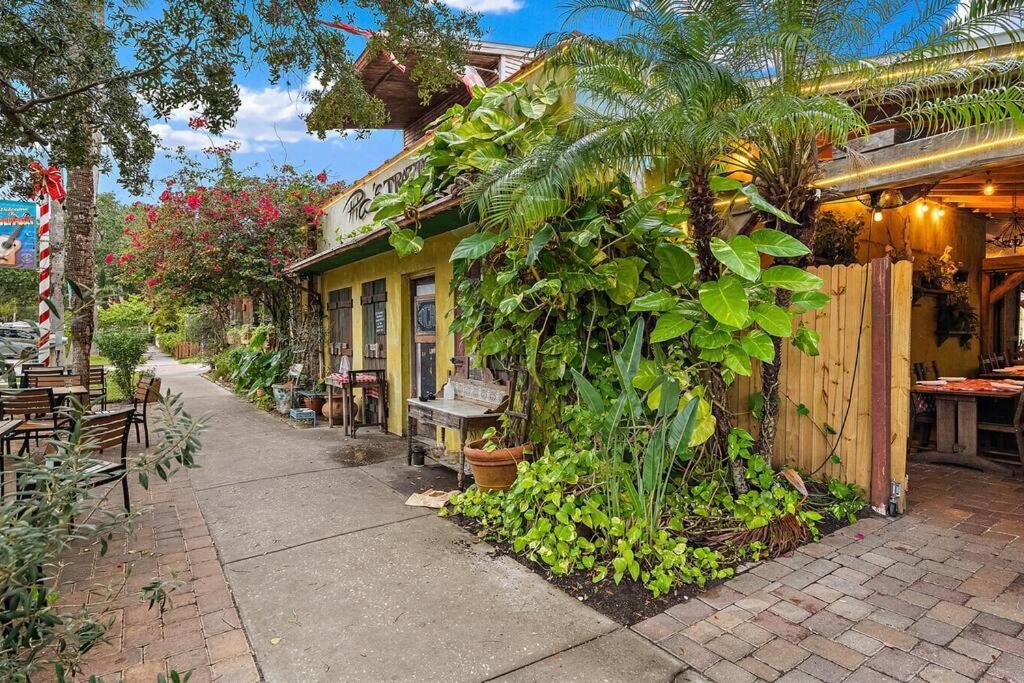 Quaint Gulfport Beach Bungalow St. Petersburg Luaran gambar