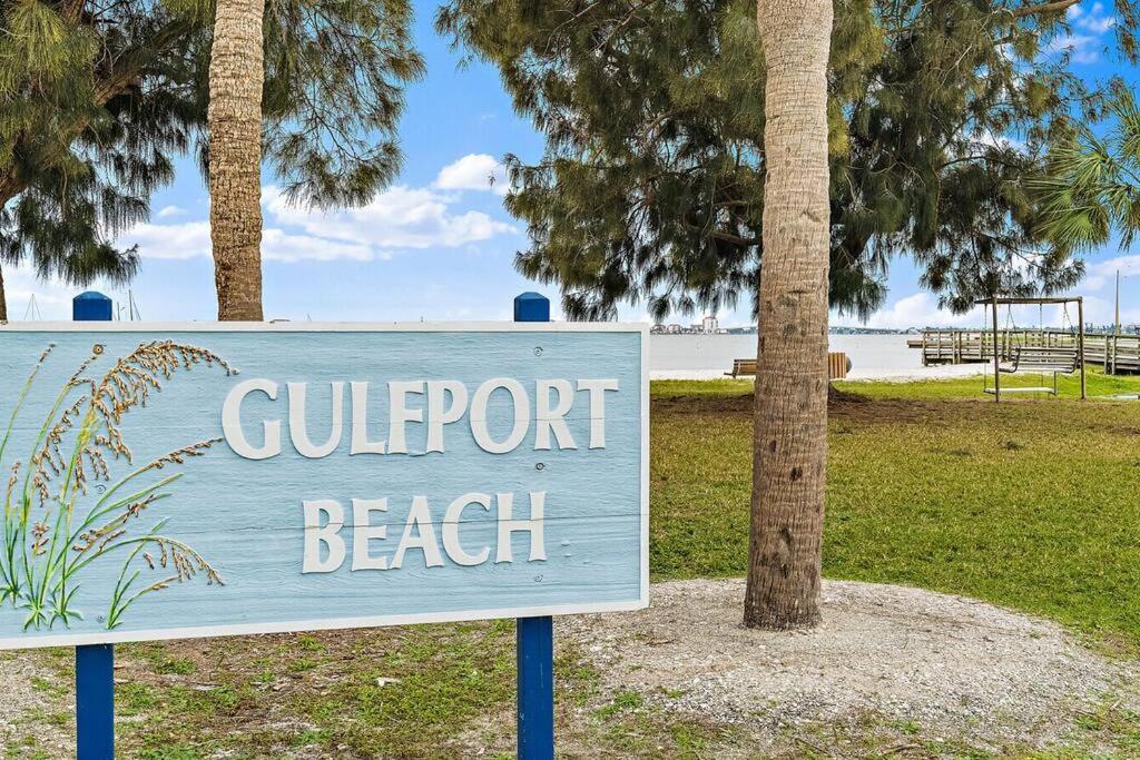 Quaint Gulfport Beach Bungalow St. Petersburg Luaran gambar
